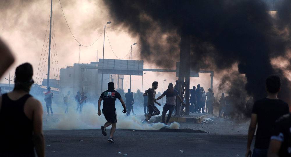 القيادة العسكرية العراقية تعترف رسميا باستخدام "القوة المفرطة" تجاه المتظاهرين