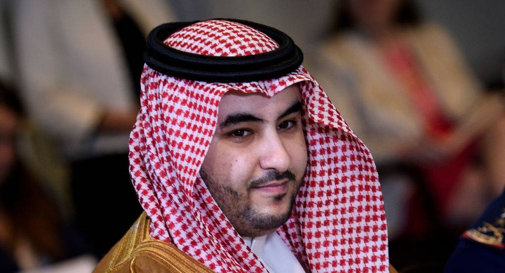 صحيفة: لقاء غير معلن بين الرئيس هادي وخالد بن سلمان وأنباء عن التوصل إلى اتفاق