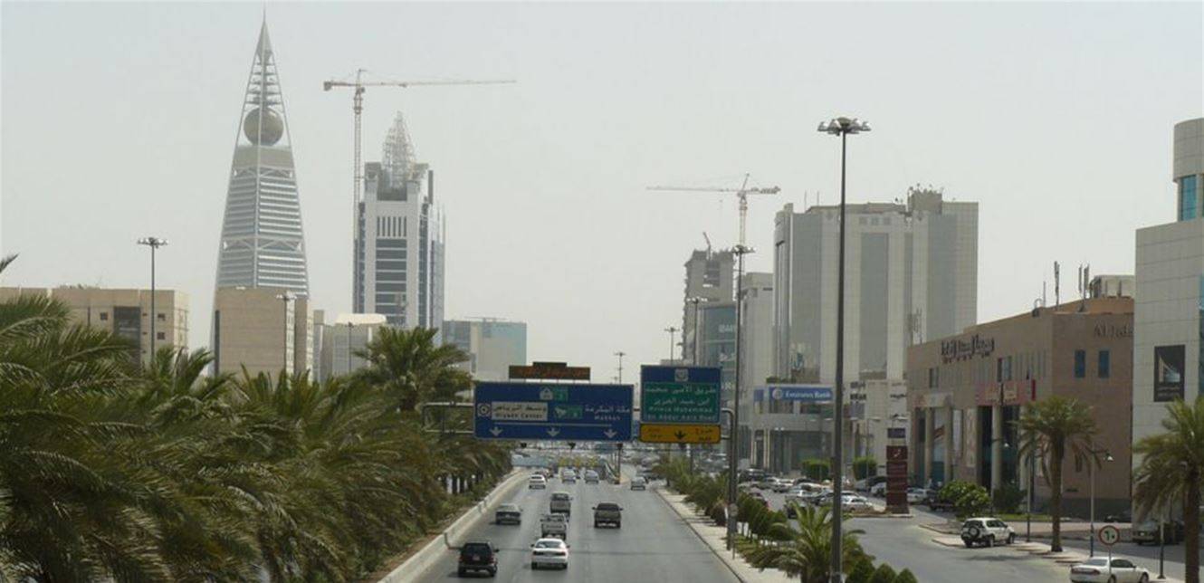 هل ستفرض السعودية رسوماً على الطرقات؟!
