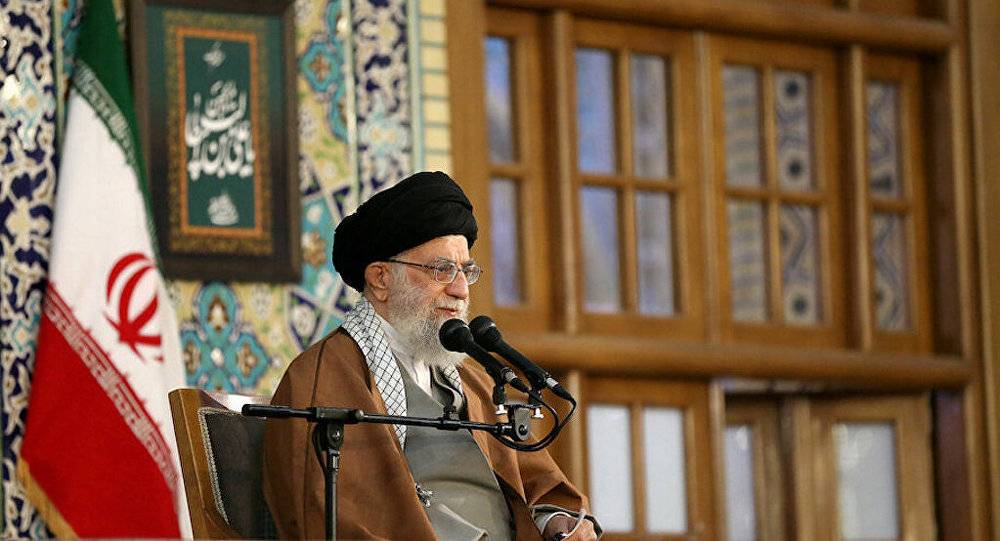 اول تعليق من خامنئي على مظاهرات العراق..هذا ما جاء فيه