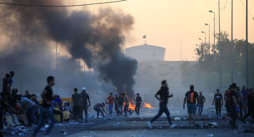 محلل عراقي: انتهت فرص الحوار بين المتظاهرين والحكومة