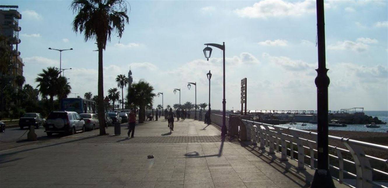 في عين المريسة .. العثور على جثة سبعيني على الرصيف!