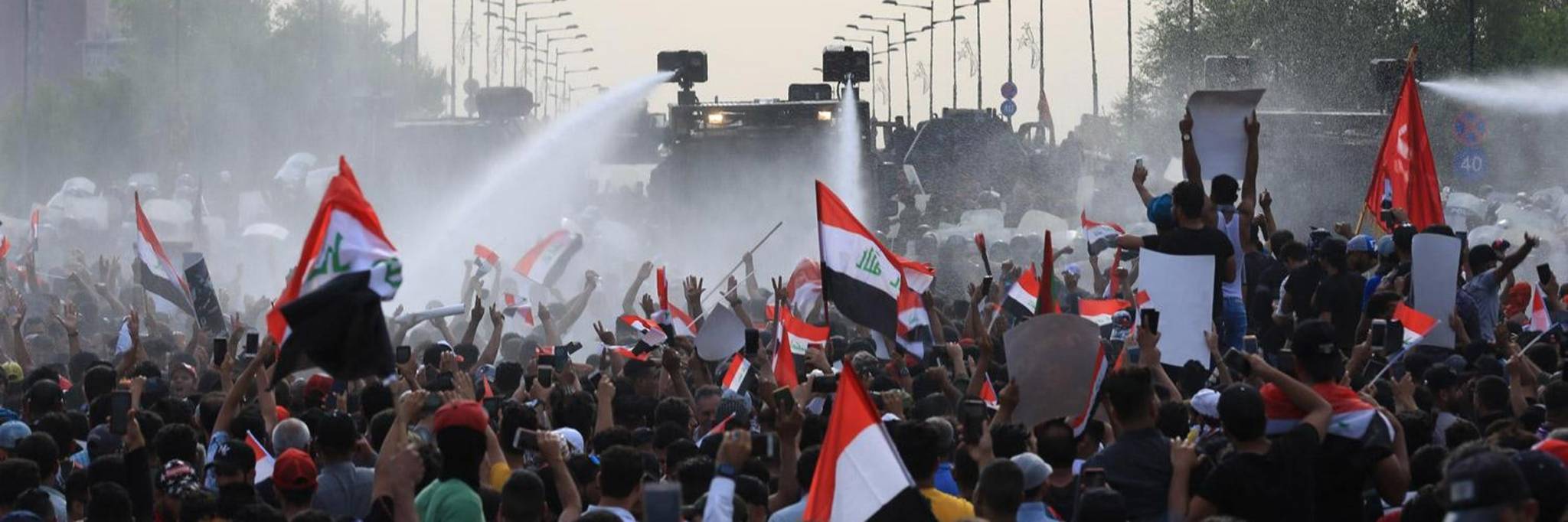 إنفجار العراق قد يُفجّر الكويت والسعوديّة.. والأردن وسوريا تتأثران
السعوديّة وإيران لهما دور كبير والحكومة العراقيّة الأميركيّة قد تسقط
الفساد مُنتشر في العراق والمسؤولون الشيعة مع الجيش الأميركي سرقوا 741 مليار دولار
