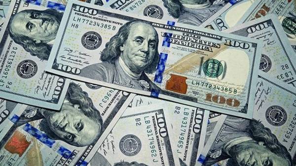 الدولار يستقر واليوان يرتفع وسط حذر قبيل محادثات التجارة