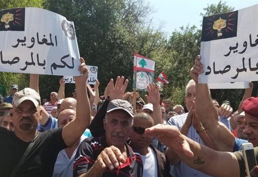 العسكريون المتقاعدون ردًا على 
