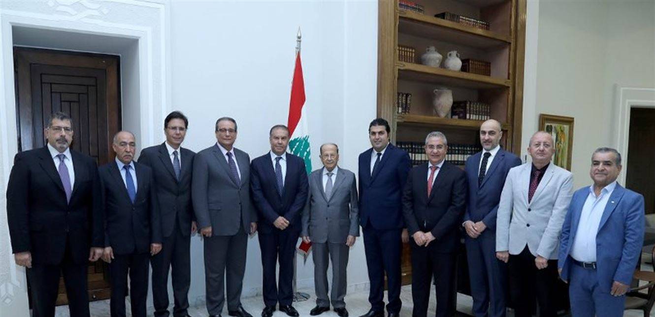 هذا ما طلبه عون من الصرافين..