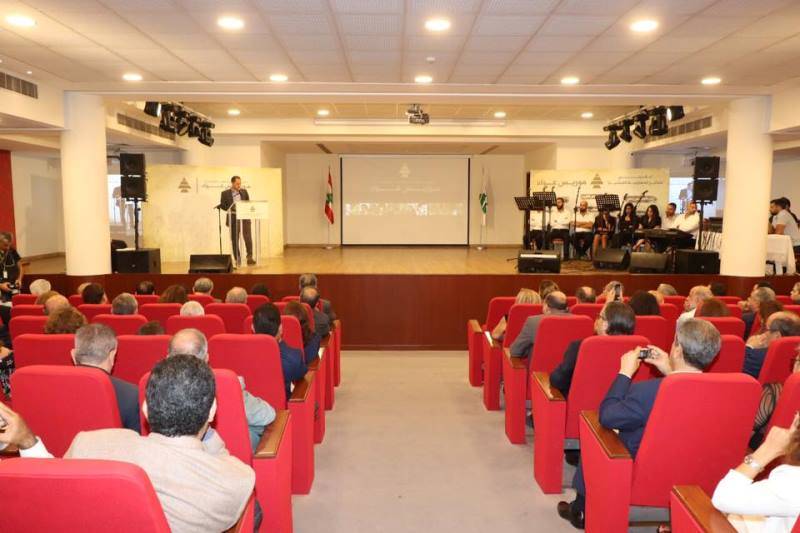 الكتائب كرّمت شاعر المقاومة اللبنانية الراحل موريس عواد
