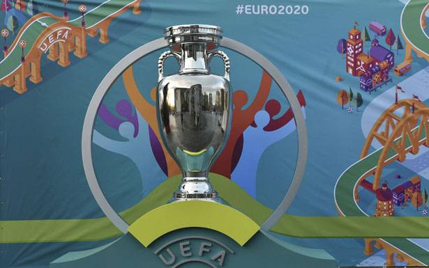 إنكلترا وإيطاليا تدقان أبواب يورو 2020 بقوة