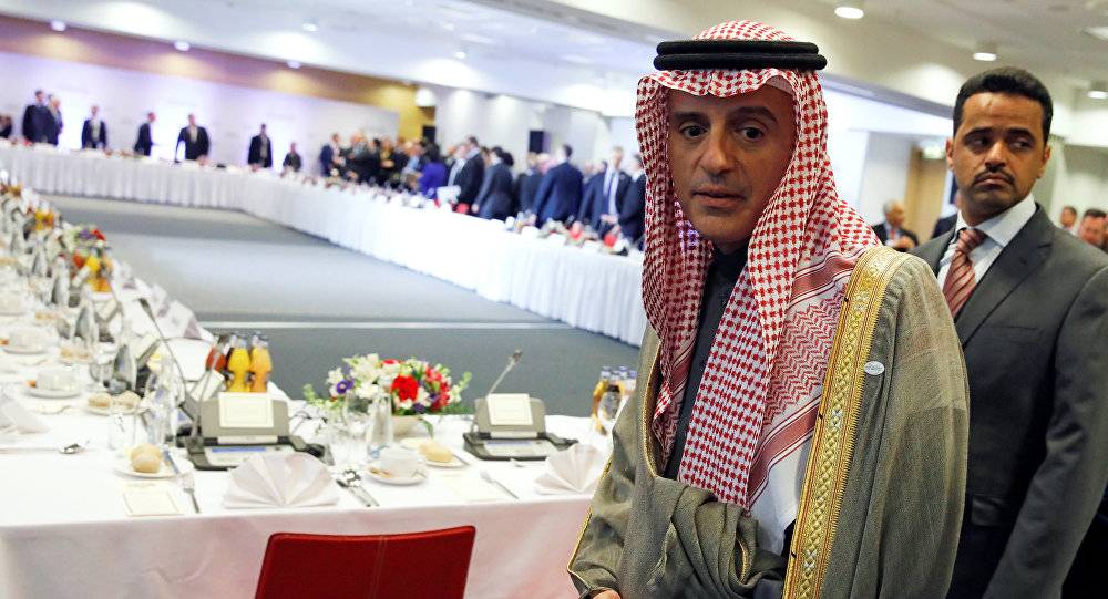 أول رد سعودي رسمي على عرض بوتين الوساطة بين الرياض وطهران