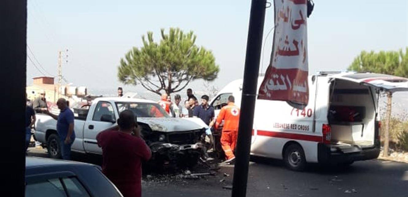 إصابة اثنين بكسور وجروح بحادث سير في عازور