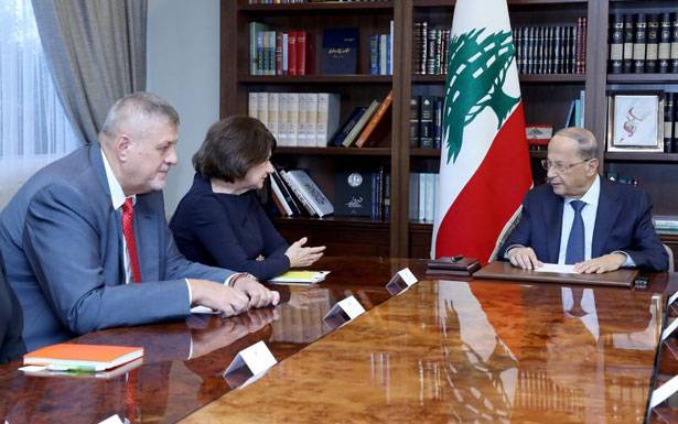 ديكارلو زارت بري ووزير الدفاع ولجنة الشؤون الخارجيّة