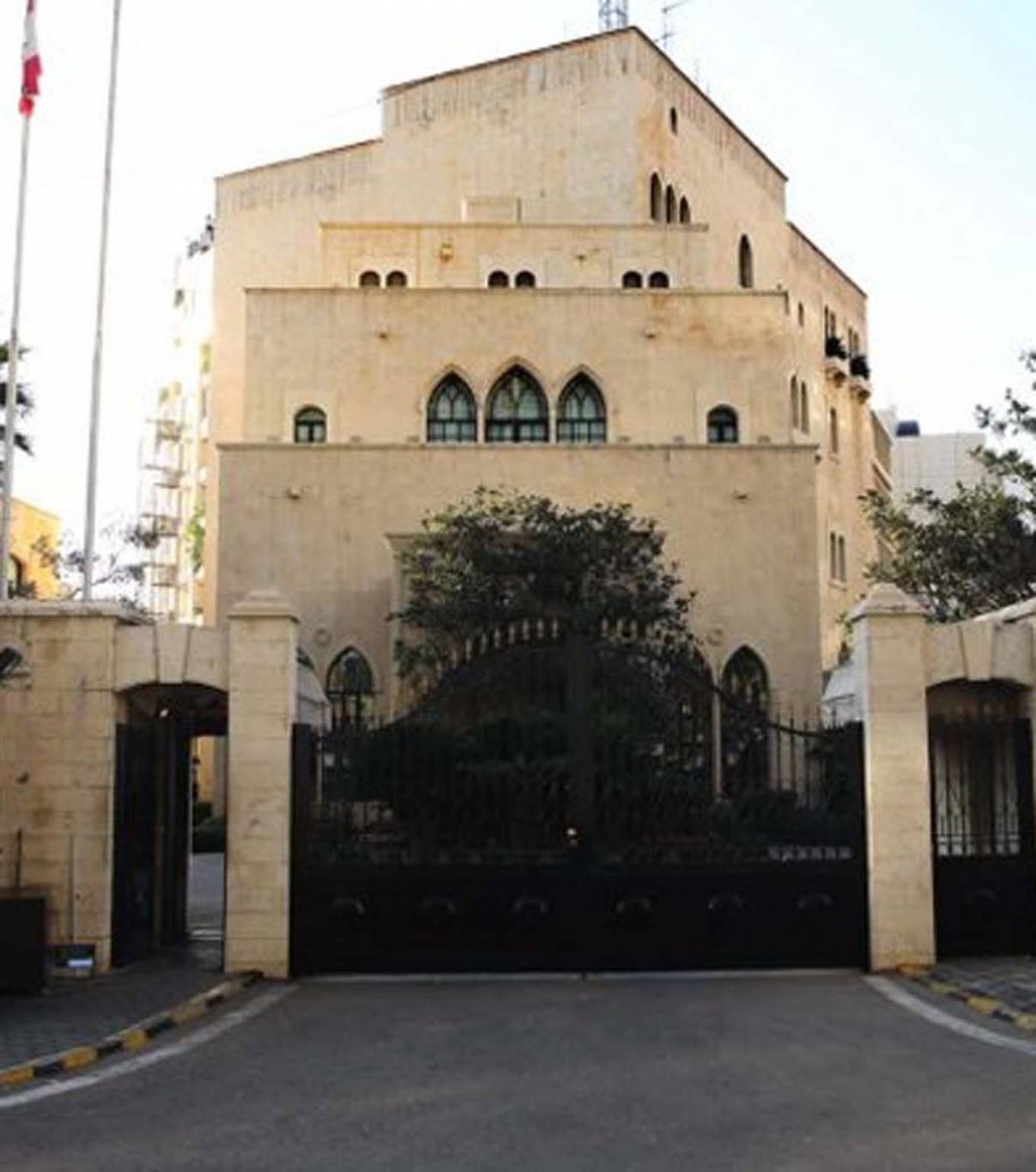 هكذا تعلق مصادر قيادية في حركة «امل» على المسيّرات فوق عين التينة