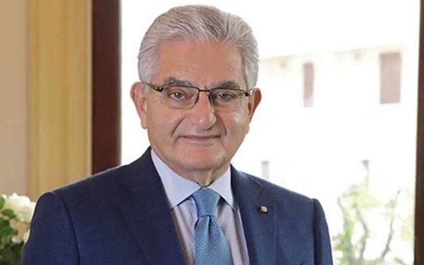 صفير الى نيويورك وأوستراليا