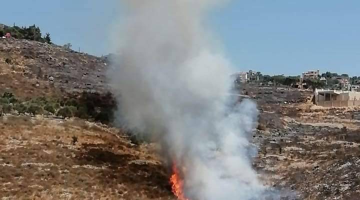 اندلاع حريق في خراج بلدة بنتاعل والدفاع المدني توجه لاخماده