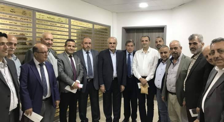 وزير المال التقى مدير عام الريجي على رأس وفد من بلديات عكار