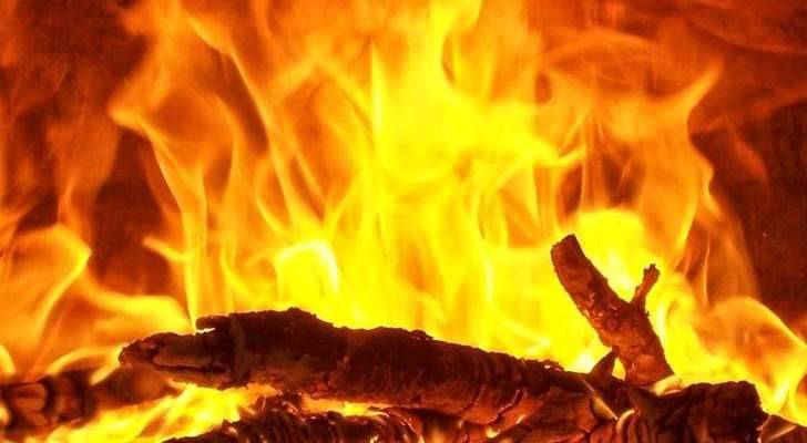 حريق في المرج حمانا اتى على مساحات من الاعشاب اليابسة والاشجار الحرجية
