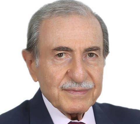 الخليل لباسيل: لم يبق طاولات سليمة ليضرب عليها