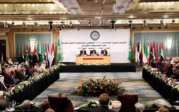 الليرة مُستقرّة والرهان على إنخفاض سعر صرفها هو رهان خاسر