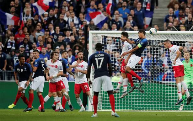 تصفيات بطولة أمـم أوروبـا في كرة القدم : تأهل أوكرانـيا وتـعادل فرنسا مـع تـركيا