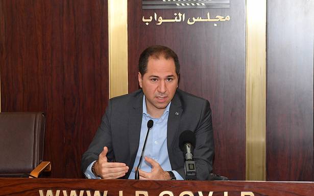 الجميّل طلب تشكيل لجنة تحقيق برلمانيّة في عدم صيانة طائرات الإطفاء