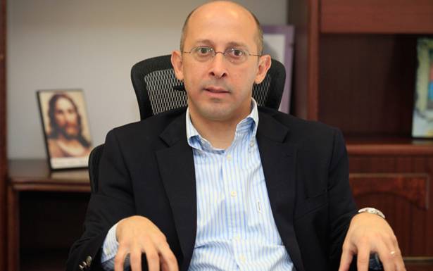 آلان عون لـ«الديار»: نطمئن من دعا الى استقالة رئيس الجمهورية بأنه باقٍ باقٍ