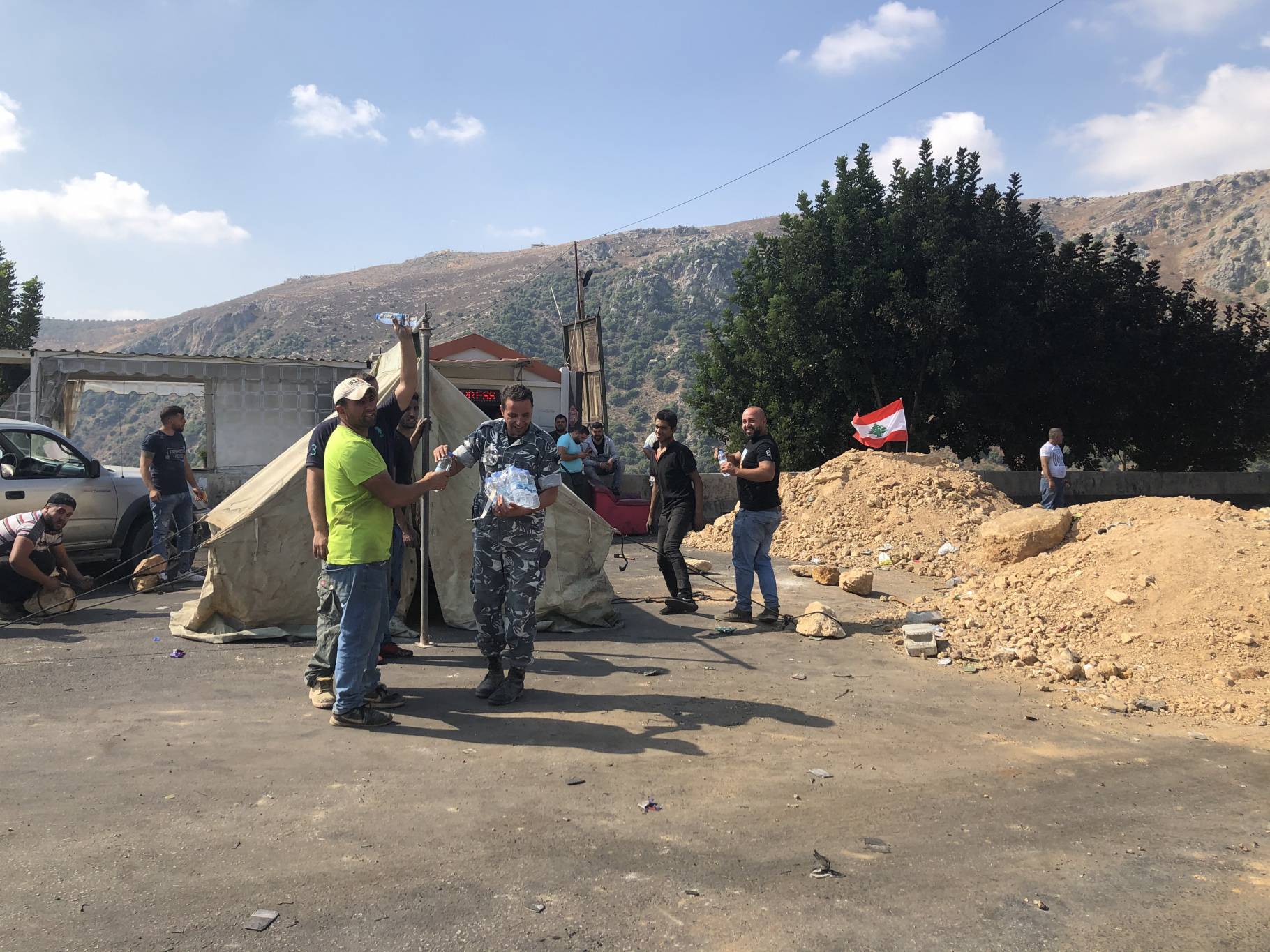 اعادة قطع طريق النبطية مرجعيون مثلث دير ميماس القليعة كفركلا