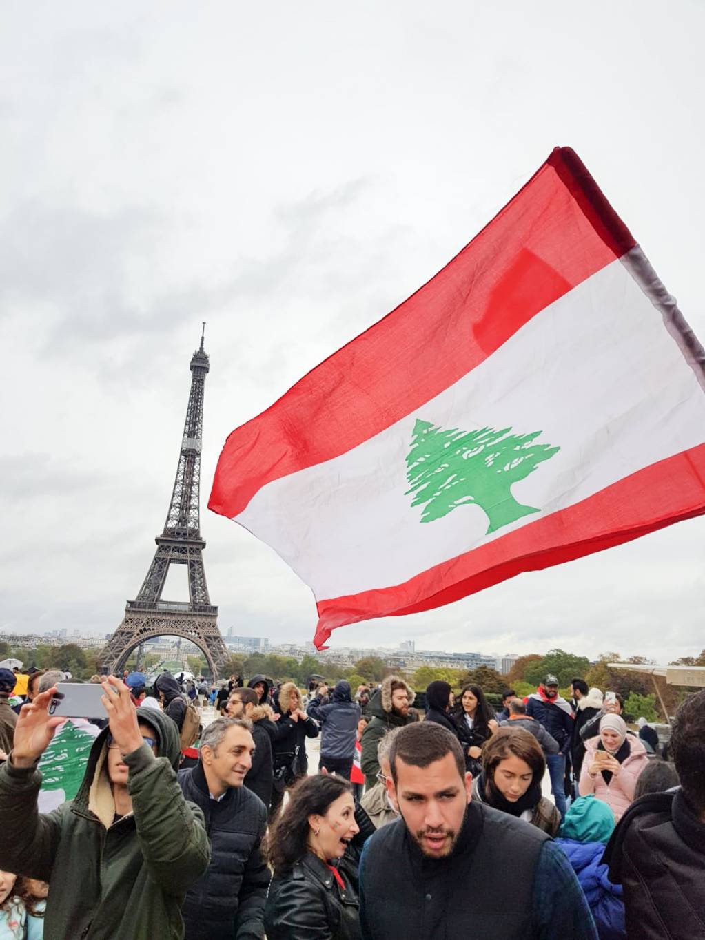 الجالية اللبنانية تظاهرت في باريس: صوتنا هو مدى لصوت الشعب المقهور في وطننا الأم