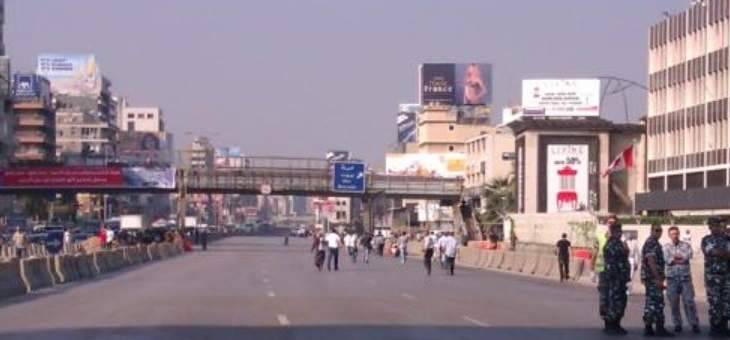 طريق جل الديب باتجاه جونية مقفلة وبعض المتظاهرين باتوا ليلتهم في الخيم