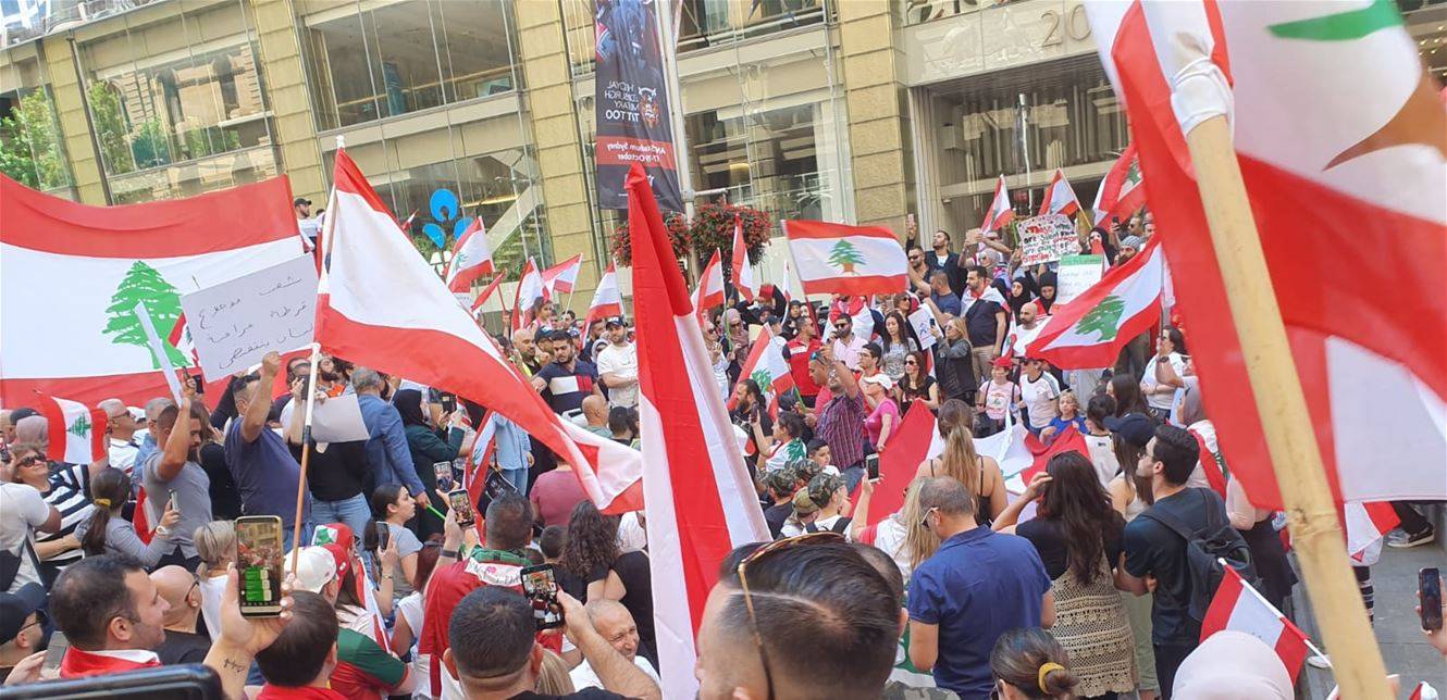 حشود لبنانية كبيرة خلال تظاهرة في سيدني