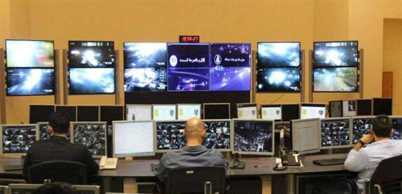 بالصورة.. غرفة التحكم المروري في خدمتكم