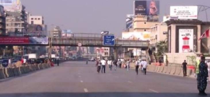 اشكال في جل الديب بين متظاهرين وأحد المواطنين