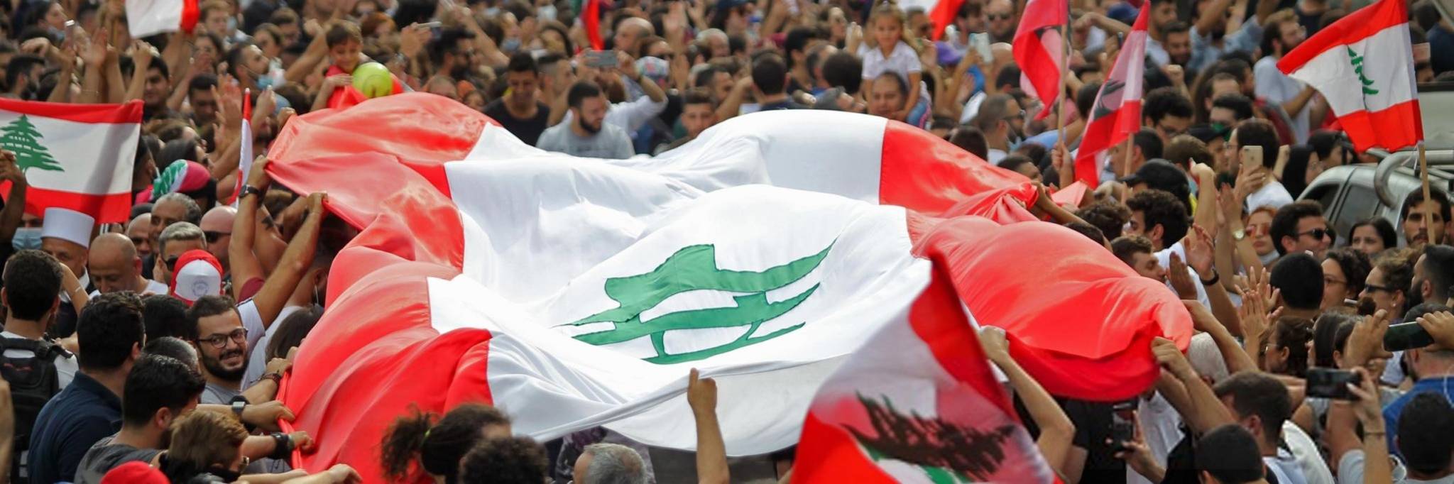 مضمون رسائل السيد حسن نصرالله أنهى الازمة وحدد المسؤوليات والعواقب
تكلم باسيل والحريري دون نتيجة لكن كلام نصرالله حذر من يهرب من المسؤولية