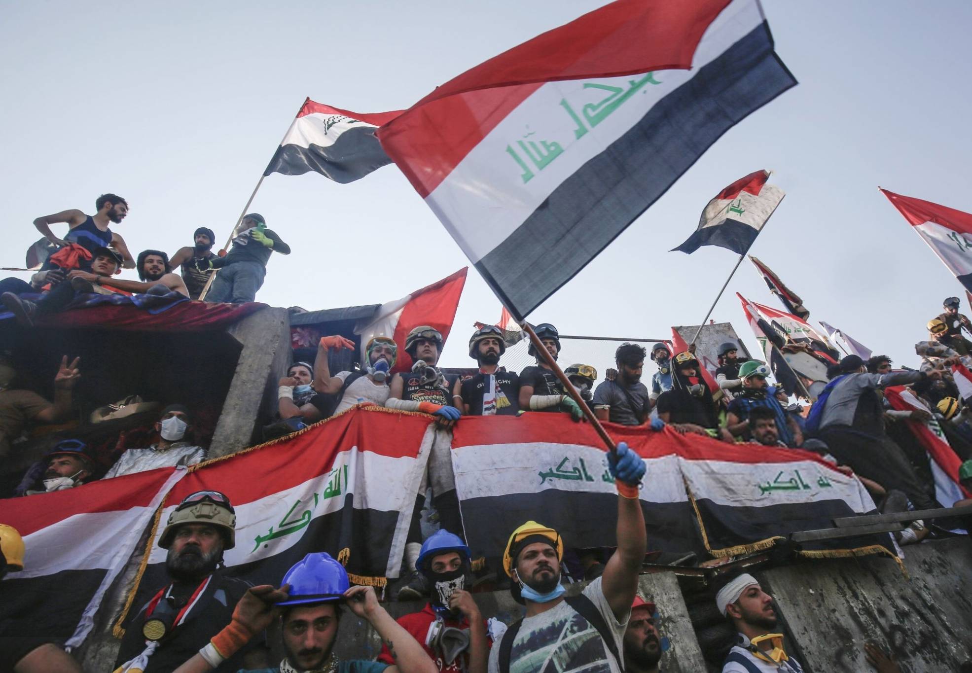 تظاهرات العراق: مواجهات بين المحتجين وقوات الأمن وإغلاق الطرق المؤدية لميناء «أم قصر»