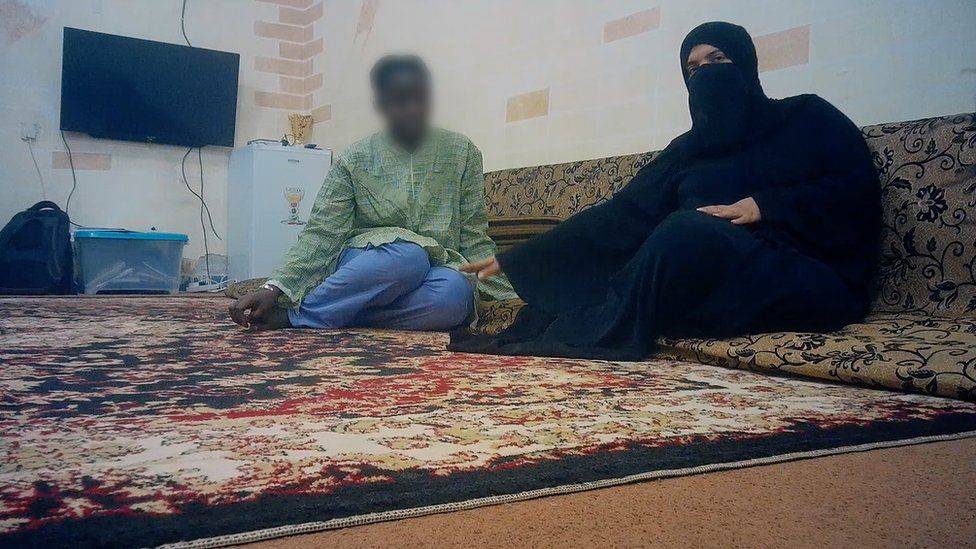 سوق نخاسة إلكتروني لبيع عاملات المنازل في الخليج