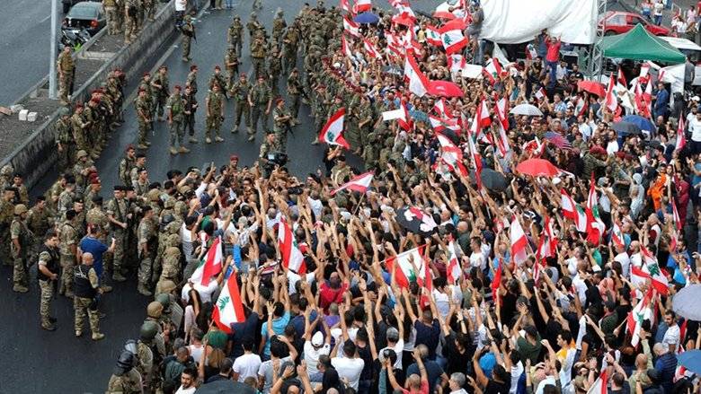 لا بوادر حلّ في الأفق... لا استقالة ولا تعديل حكوميّاً
الوطني الحرّ: مخاوف أمنيّة وماليّة بسبب شلّ البلد!
