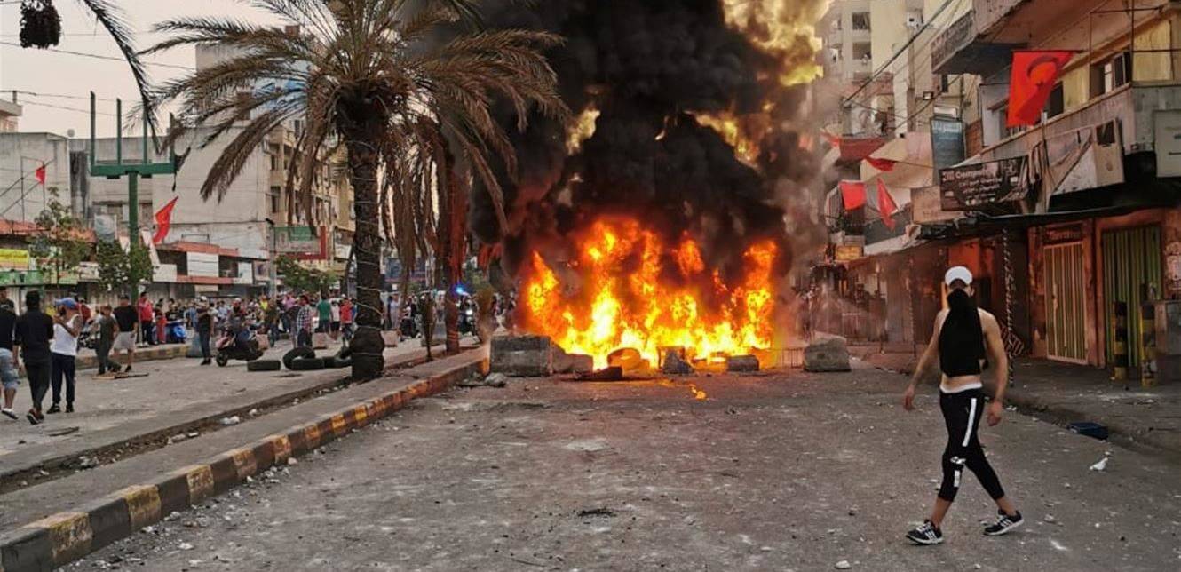 هذه أسباب زخم الشارع الشمالي
المواطن وحده يدفع ثمن قطع الطرقات