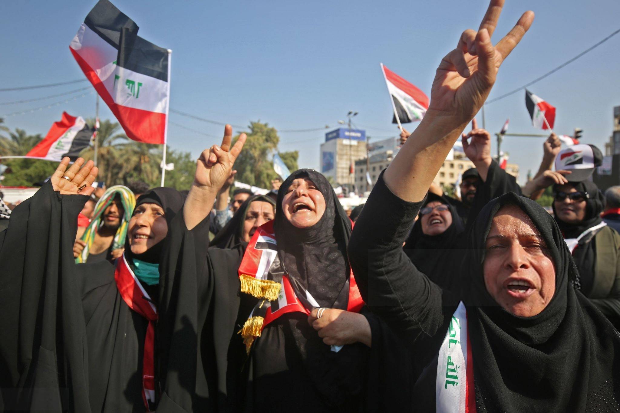 العراق: قتلى من المتظاهرين قرب
القنصلية الايرانية بعد مواجهات مع قوات الامن