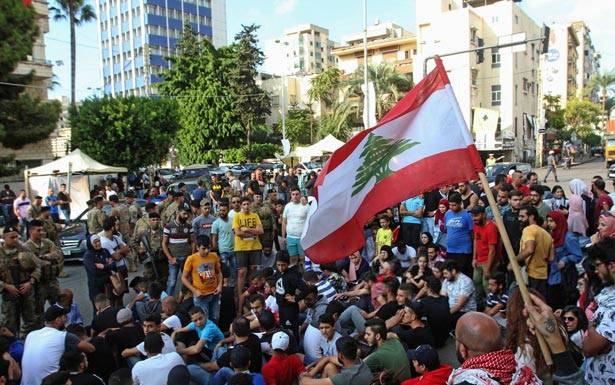 رسالة أميركيّة ودفـع فرنسي لـتذلـيـل العقبات أمام الحكومة
الحريري يُـريـد حكومة أخصائيين وأربـع حقائب سياديّـة دون بـاسيل
