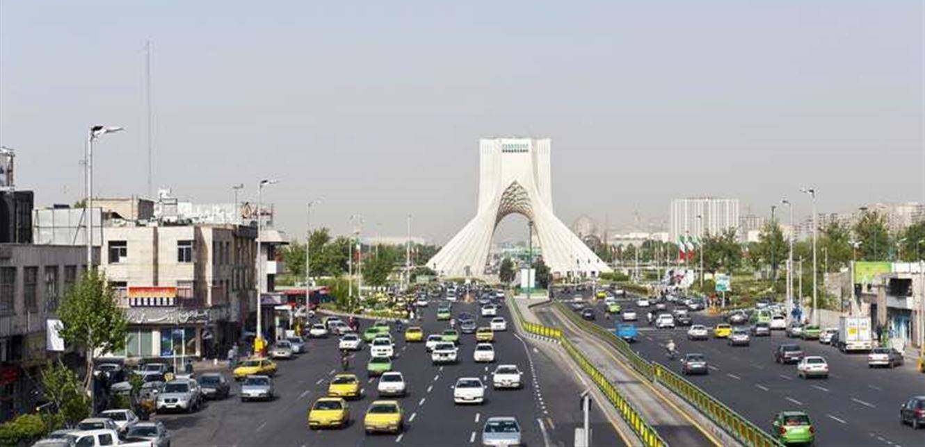طهران تقرر تطبيق خطة تقنين ورفع أسعار البنزين بالكامل وبنجاح
