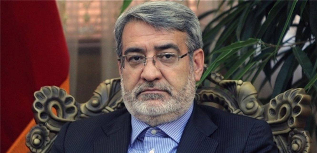 وزير الداخلية الإيراني يحذّر: قوات الأمن تمارس ضبط النفس حتى الآن لكنها ستتحرك