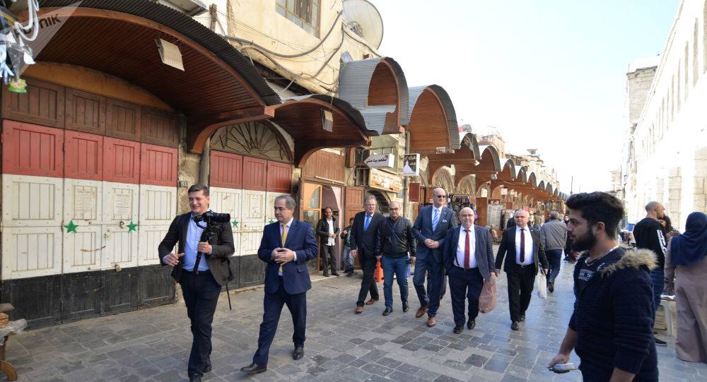 برلمانيون ألمان في دمشق القديمة: نصف مليار يورو منحة سويسرية لسوريا... صور وفيديو