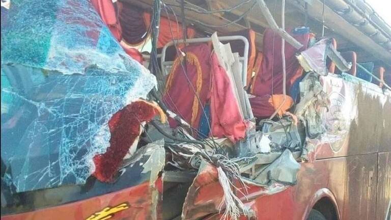 مصرع مدرب فريق سوداني وإصابة عدد من اللاعبين في حادث سير