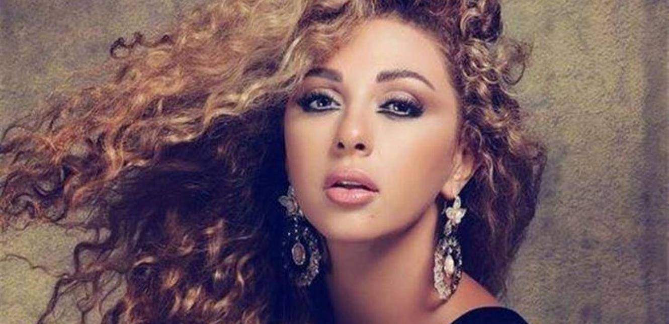 ميريام فارس تمارس الرياضة الصباحية داخل منزلها (فيديو)