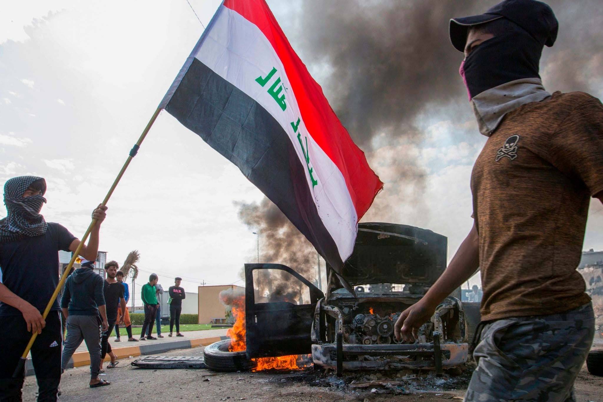 العراق: قتلى وجرحى في ساحات الإعتصام
«حقوق الإنسان»: لتدخل عاجل يُحافظ على أرواح التظاهرين
