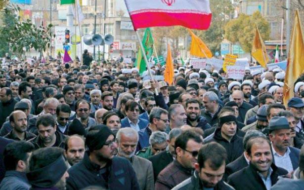 مسيرات داعمة للحكومة وطهران تطلب من موسكو ملياري دولار