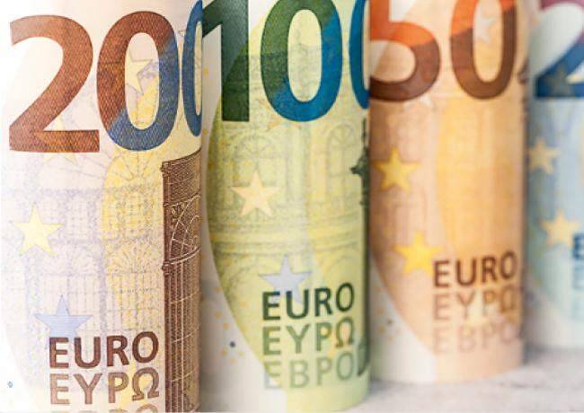 اليورو يستقر قرب أدنى مستوى هذا الشّهر مع تماسك الدولار