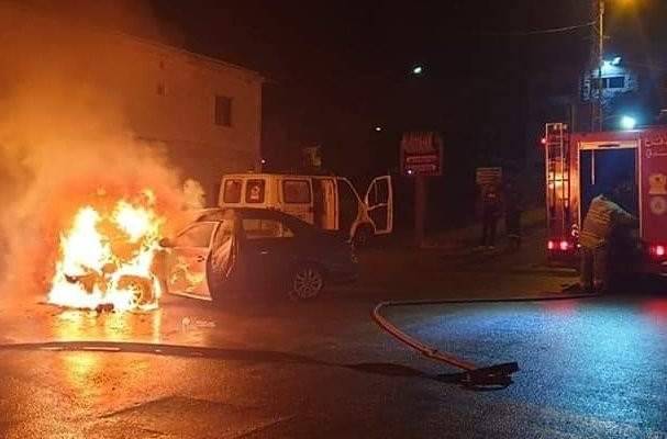 حريق داخل سيارة في البترون والاضرار مادية