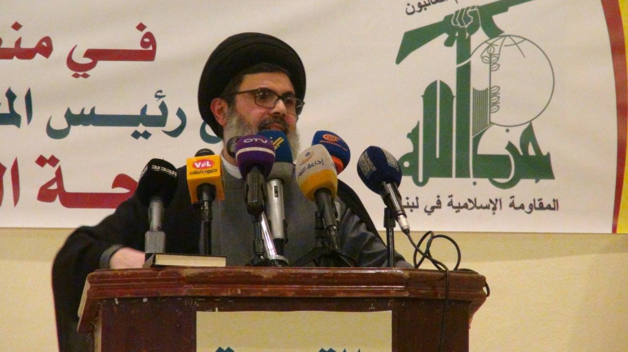 صفي الدين: يهمنا ألا يذهب البلد إلى الانهيار والعمل جار على حكومة تعالج الوضع والسياسة هي حاضنها وتمنحها القوة