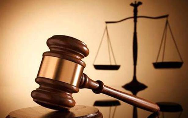 الإدعاء على مُوظّف في «الطاقة» بجرم هدر المال العام