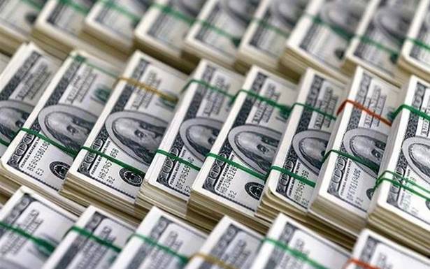 دولار الصيارفة تخطى الـ2000 على وقع إستمرار الإحتجاجات والأسعار تلتهب